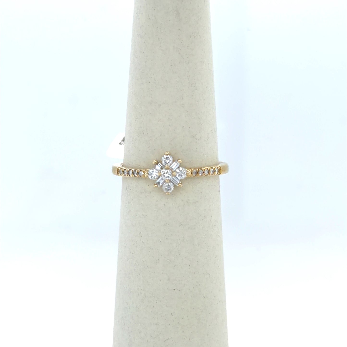 0.25 CTW Baguette & Round Diamond Cluster Ring in 10K Yellow Gold