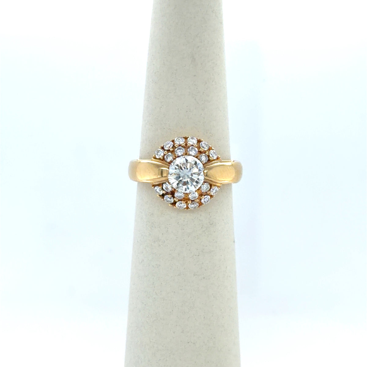 1.08 CTW Diamond Cluster Halo Ring in 18K Yellow Gold