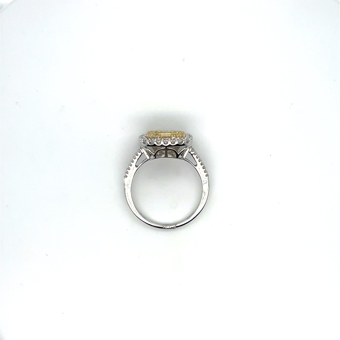 1.00CTW Diamond Ring in 14K Yellow Gold