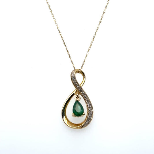 .04ctw Diamond and Emerald 10kt Yellow Gold Pendant with Chain