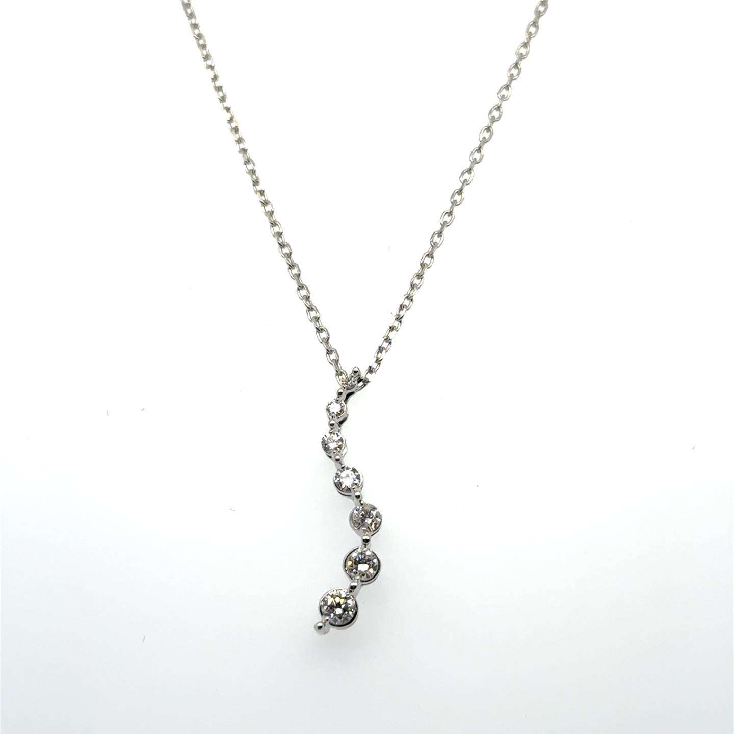 .25ctw Diamond Journey 10kt White Gold Pendant with Chain