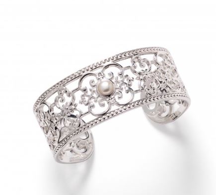Southern Gates Margaret Cuff 7"