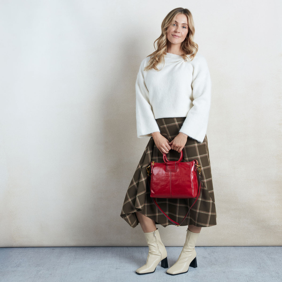 Hobo Shelia Medium Satchel - True Red