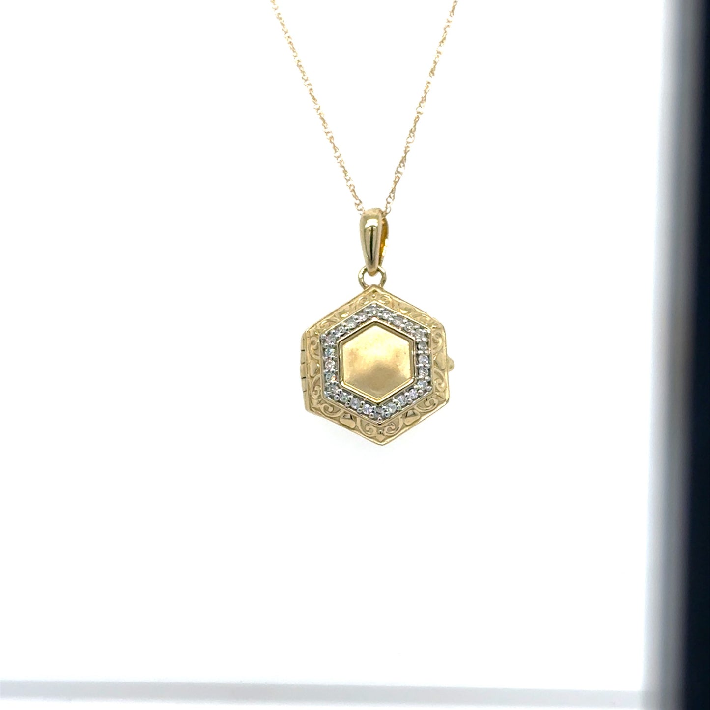 10kt Yellow Gold .10ctw Diamond Hexagon Locket with Chain