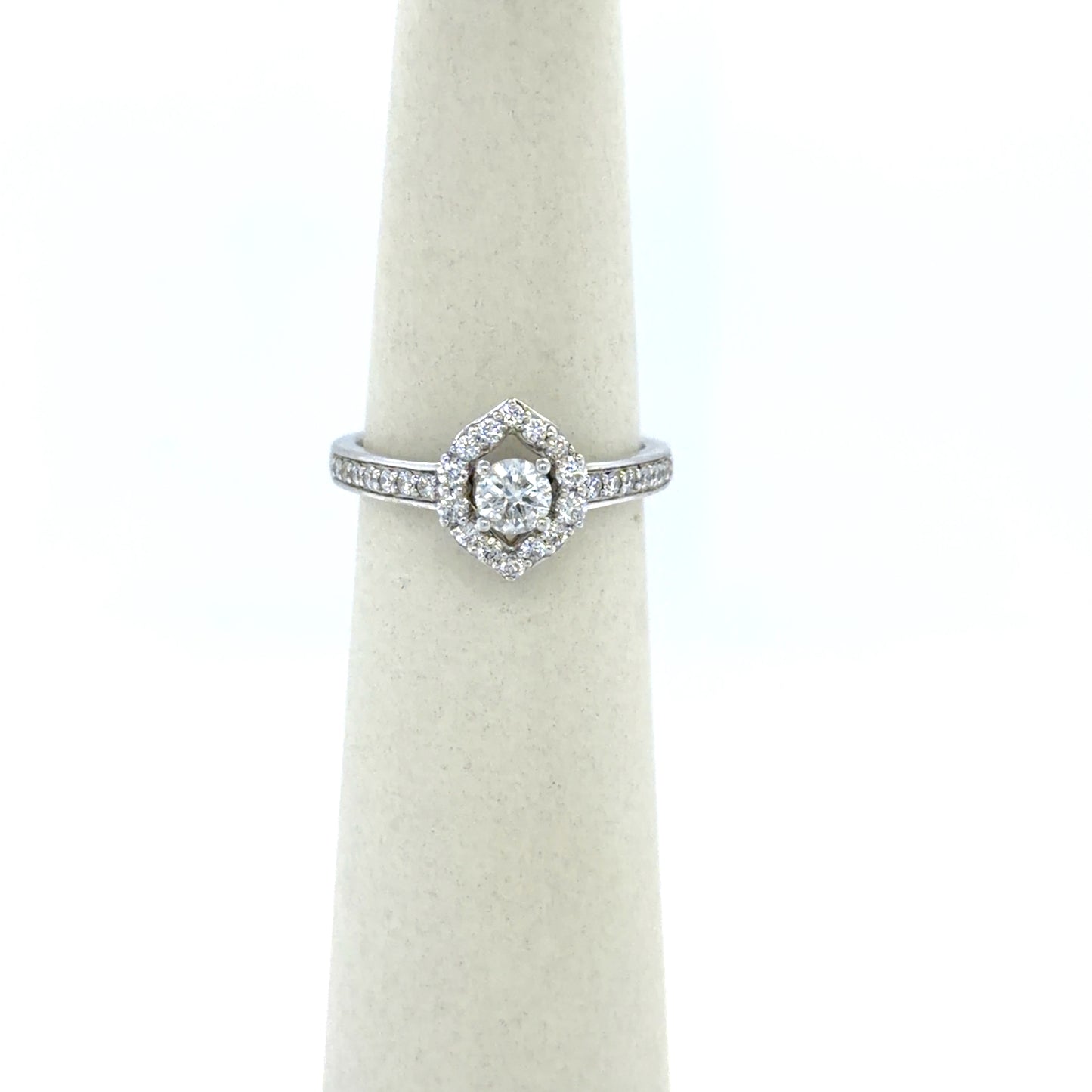 0.75 CT Round Diamond Pointed Halo Engagement Ring in 14K White Gold