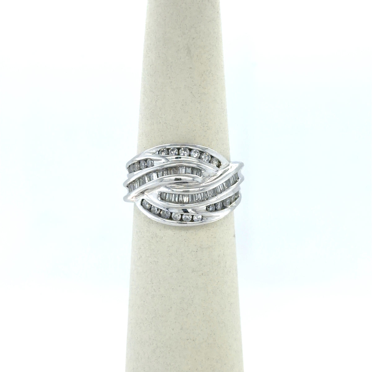 1 CTW Diamond Swirl Cluster Ring in 14K White Gold