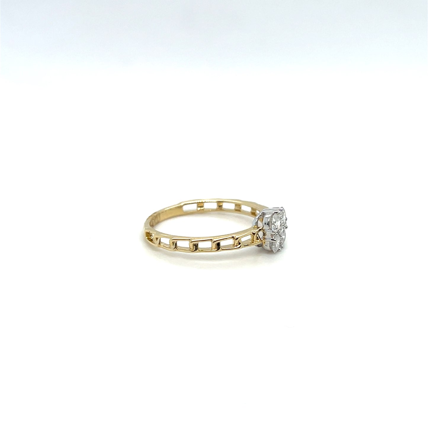 0.42CTW Diamond Ring in 14K Yellow Gold