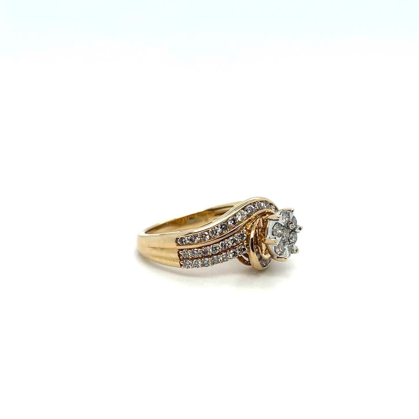 1.00CTW Diamond Cluster Ring in 10K Yellow Gold