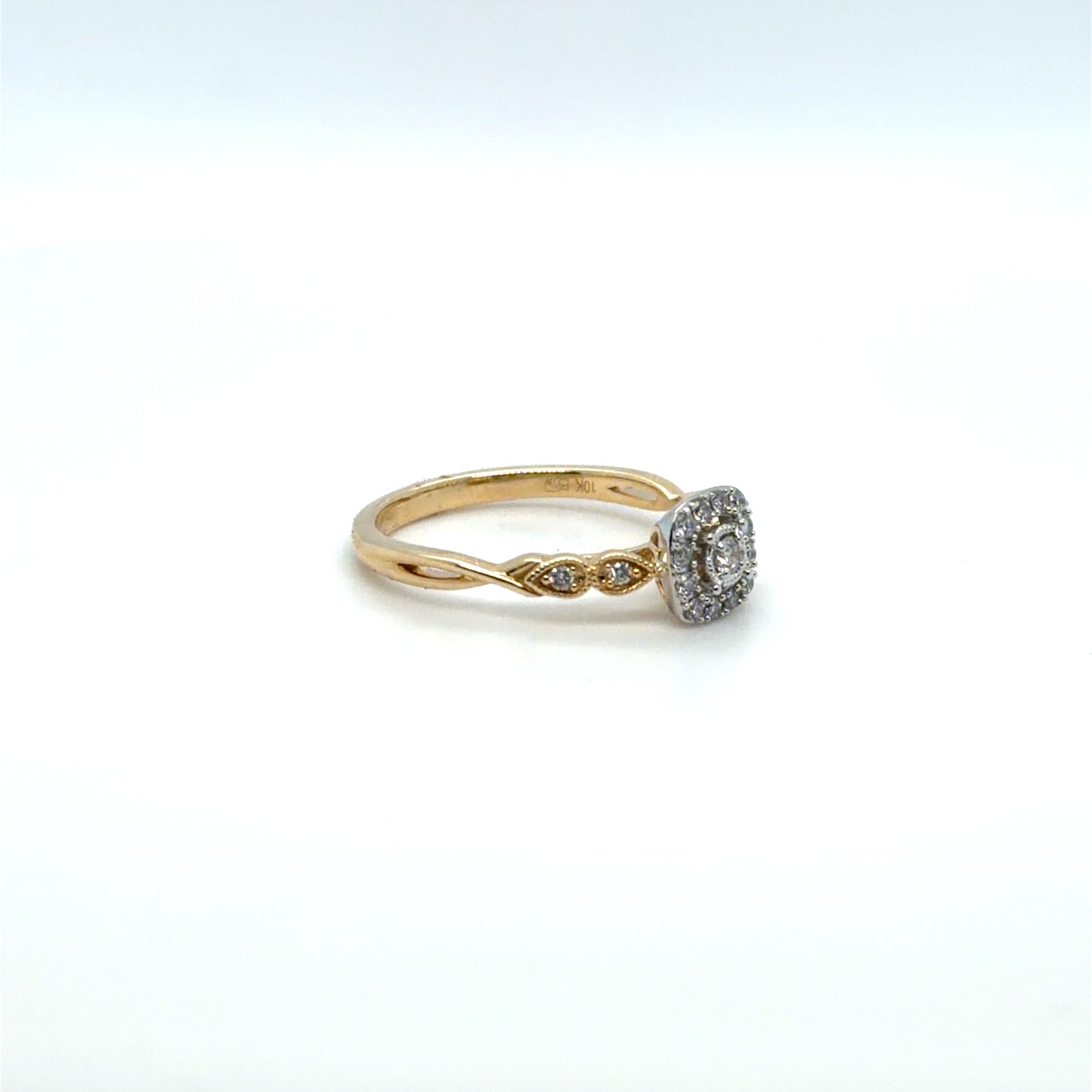 0.10 CTW Natural Diamond Vintage-Inspired Ring in 10K Yellow Gold