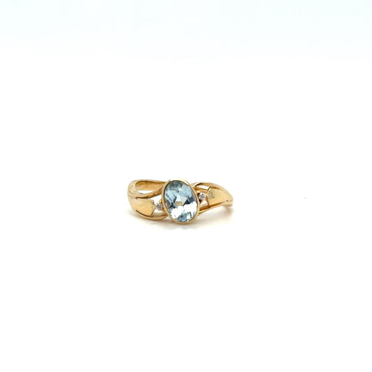 1.15ct Aqua Marine and .02ctw Diamond 18kt Yellow Gold Ring