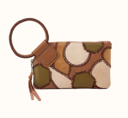 Hobo Sable Wristlet - Pebbled Leather | Timber Brown