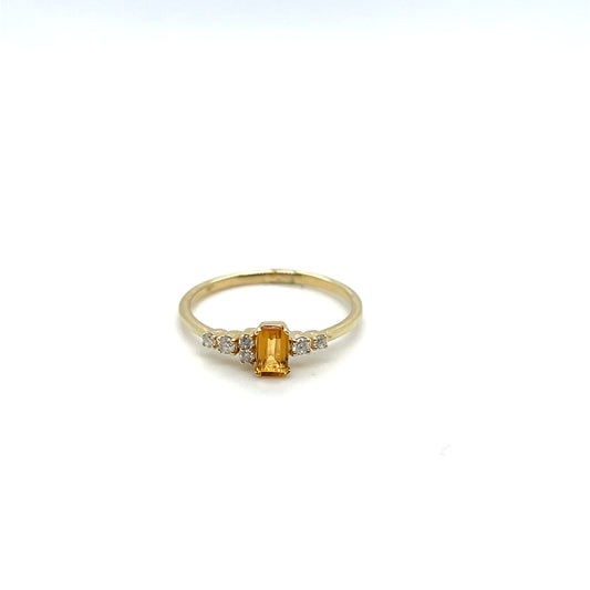 Yellow Gold Citrine & Diamond Ring – .11ctw