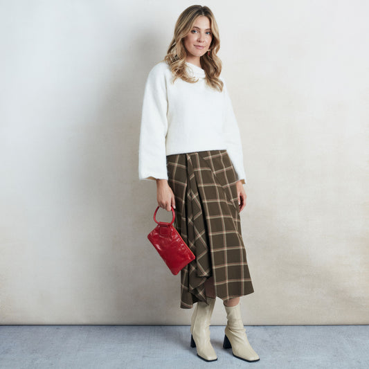 Hobo Sable Wristlet - True Red